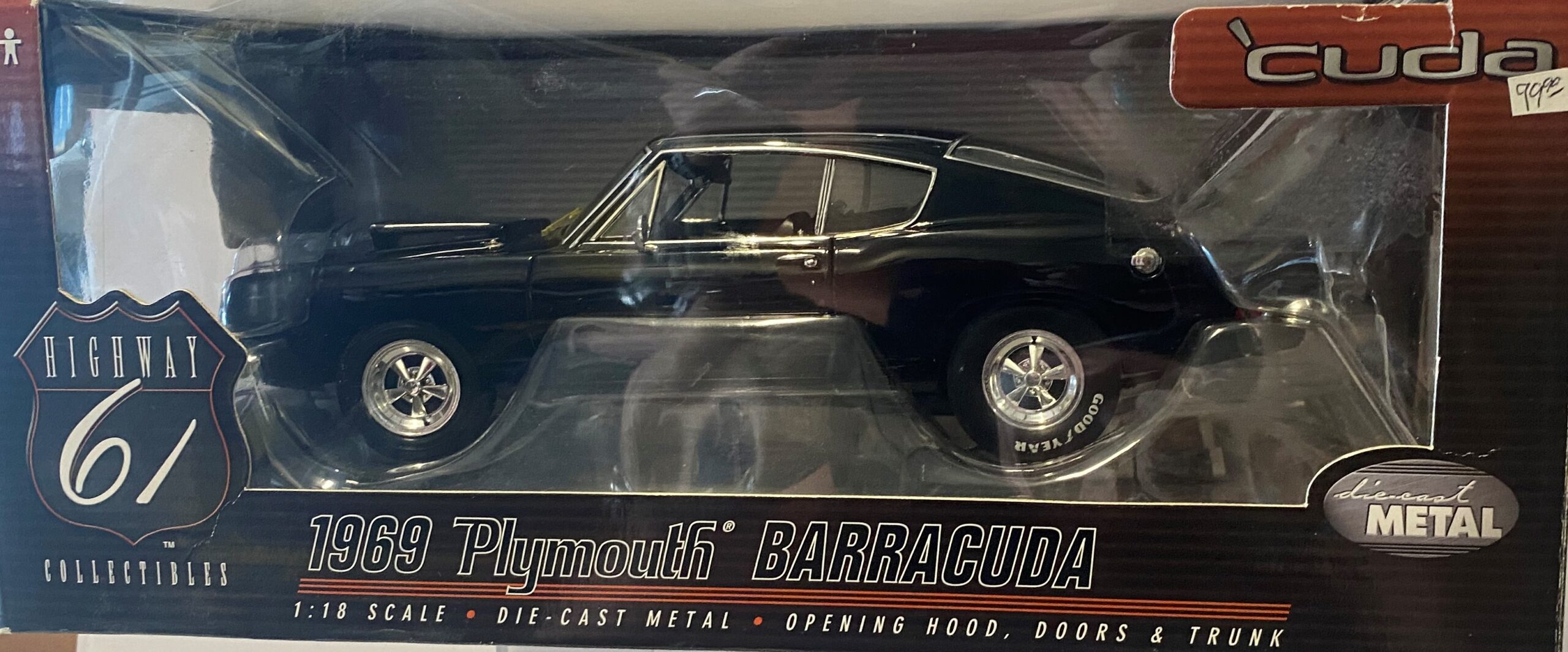 Highway 61 '69 Plymouth Barracuda 1:18 - Big Bill's Die Cast