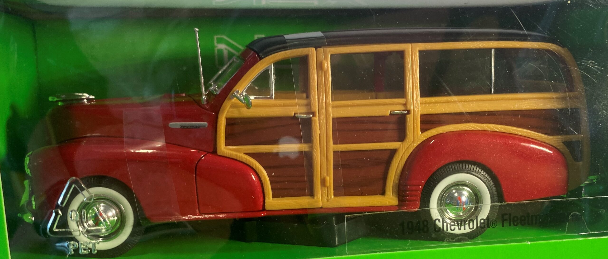 WElly '48 Chevy Fleetwood Wagon 1:24 - Big Bill's Die Cast