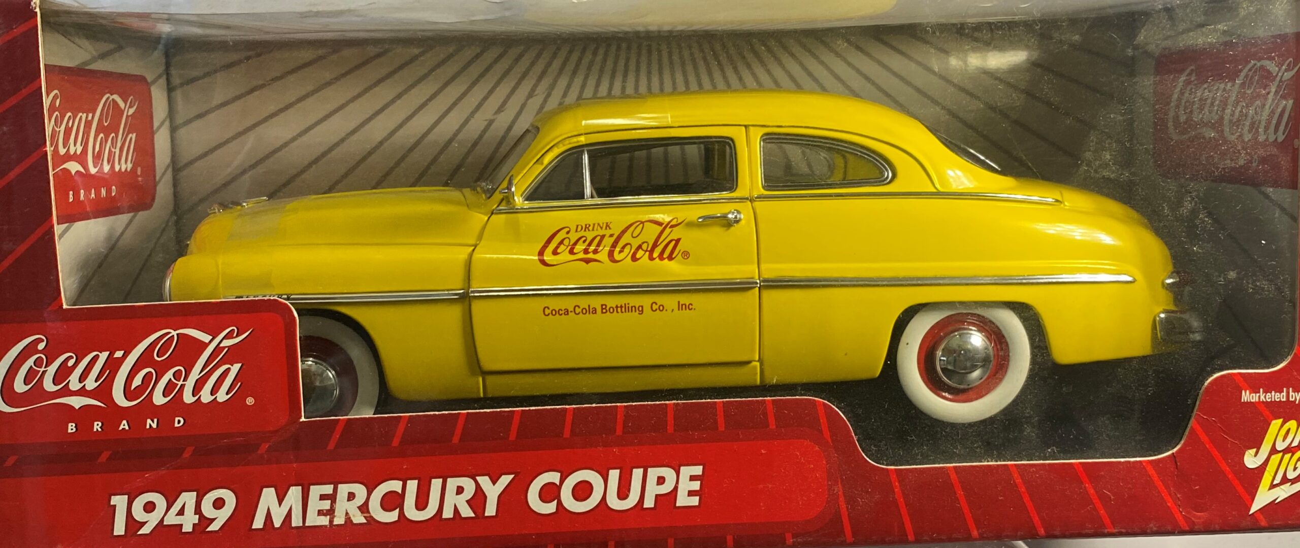 Johnny Lightning '49 Mercury Coca Cola 1:18 - Big Bill's Die Cast