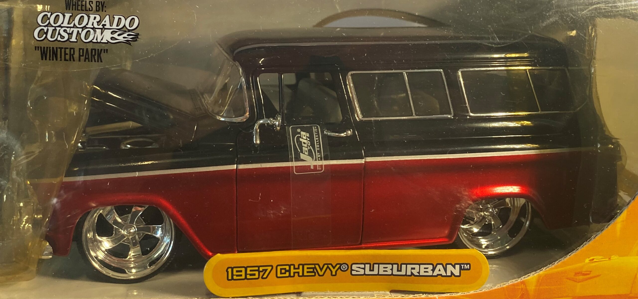 JADA '57 Chevy Suburban (Dub City) 1:24 - Big Bill's Die Cast